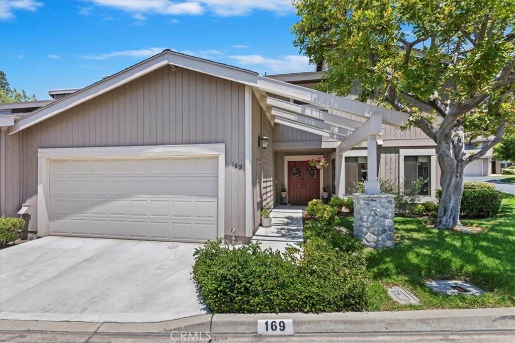 169 Stonebrook Drive - Photo 1