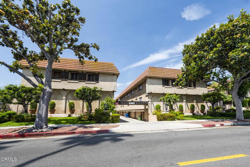 105 Almansor Street - Photo 1