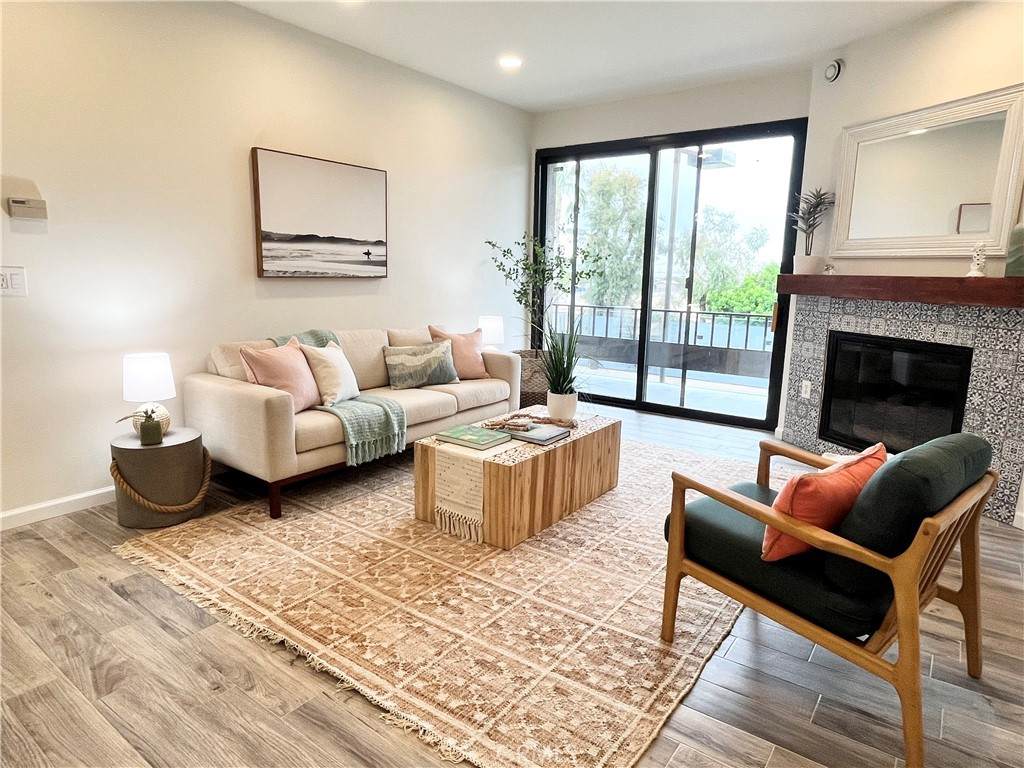 8707 Falmouth Ave - Photo 1