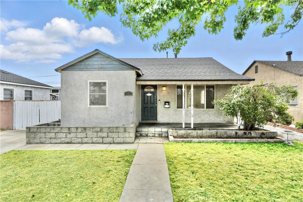 15322 Casimir Avenue - Photo 1