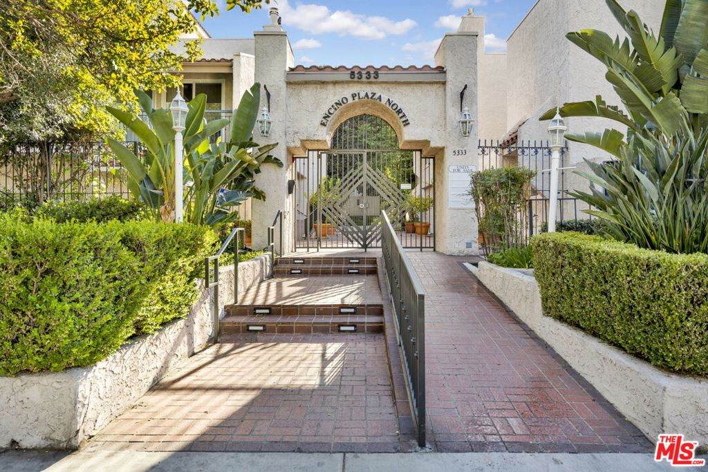 5333 Zelzah Avenue - Photo 1