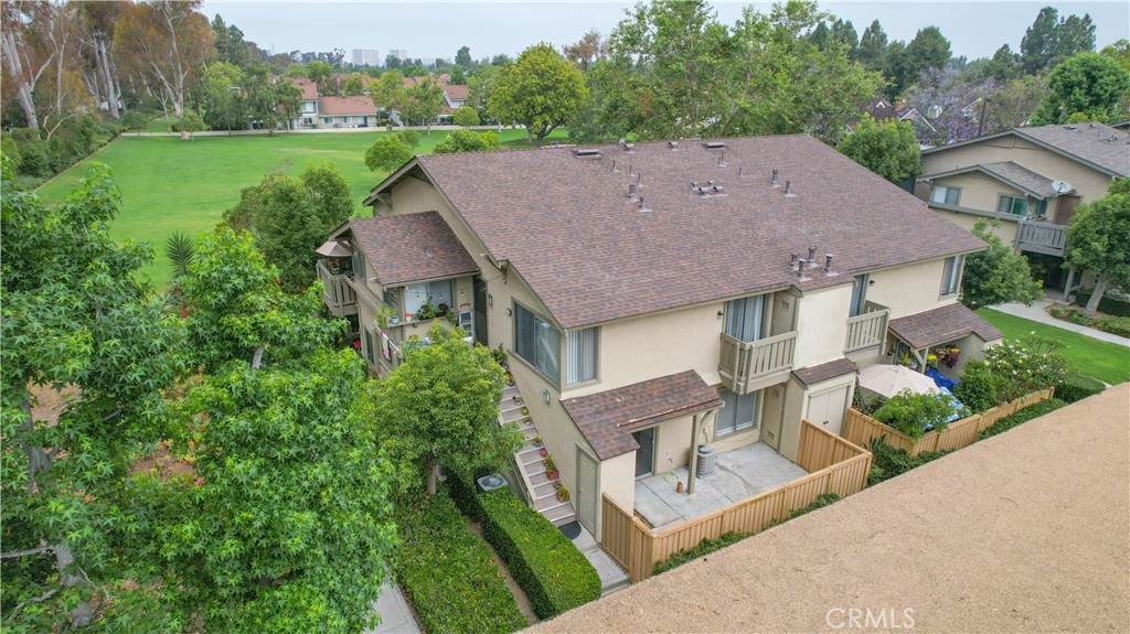44 Clearbrook - Photo 1
