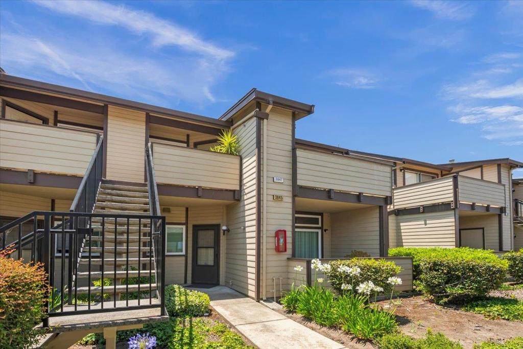 3847 Yorkshire Street - Photo 1