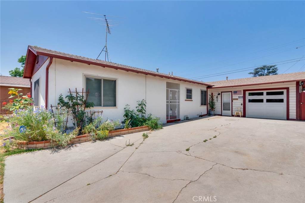 410 Ralston Street - Photo 1
