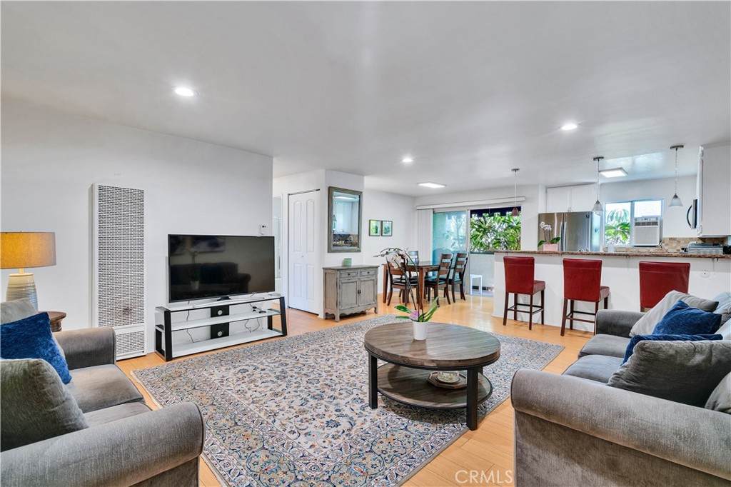 18530 Hatteras Street - Photo 1