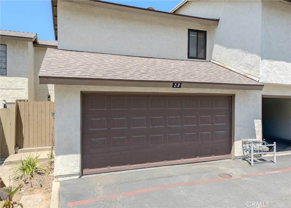1974 Lynwood Drive - Photo 1