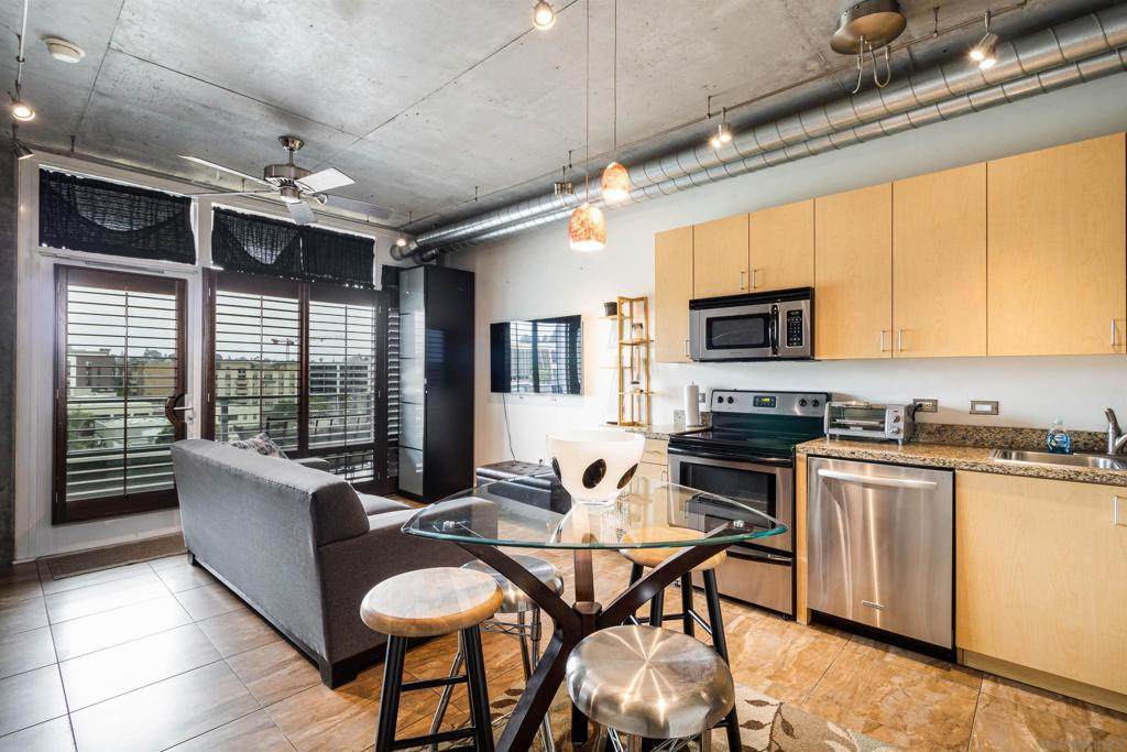 1080 Park Blvd - Photo 1