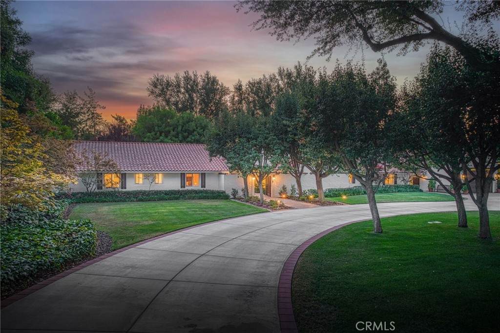 6695 Van Ness Boulevard - Photo 1