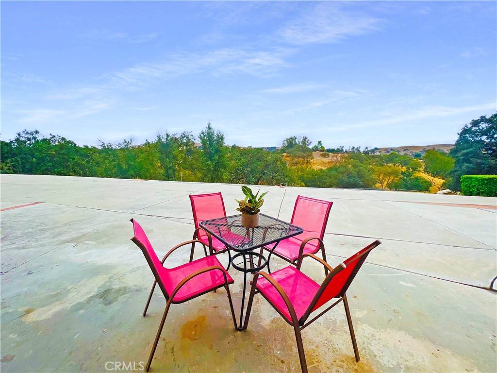 3420 Templeton Road - Photo 1