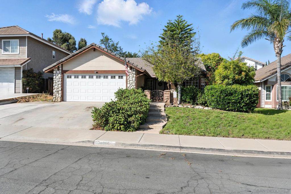 23886 Red Clover Cir - Photo 1