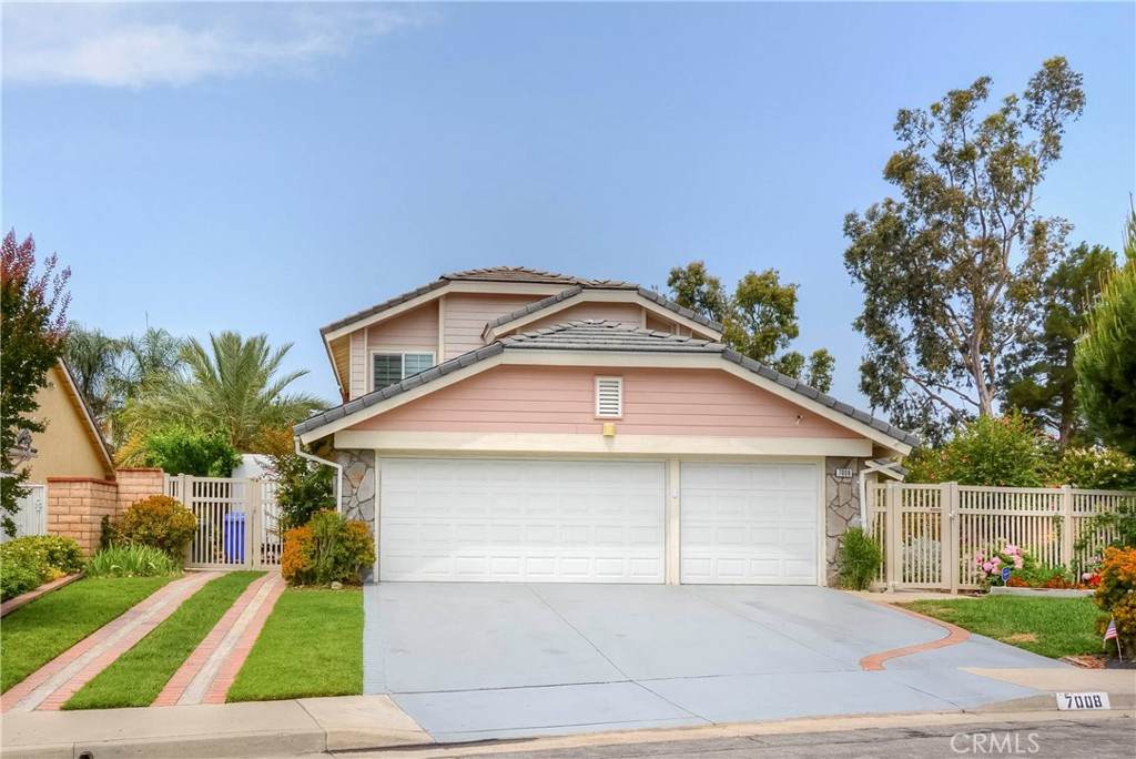 7008 Davenport Court - Photo 1