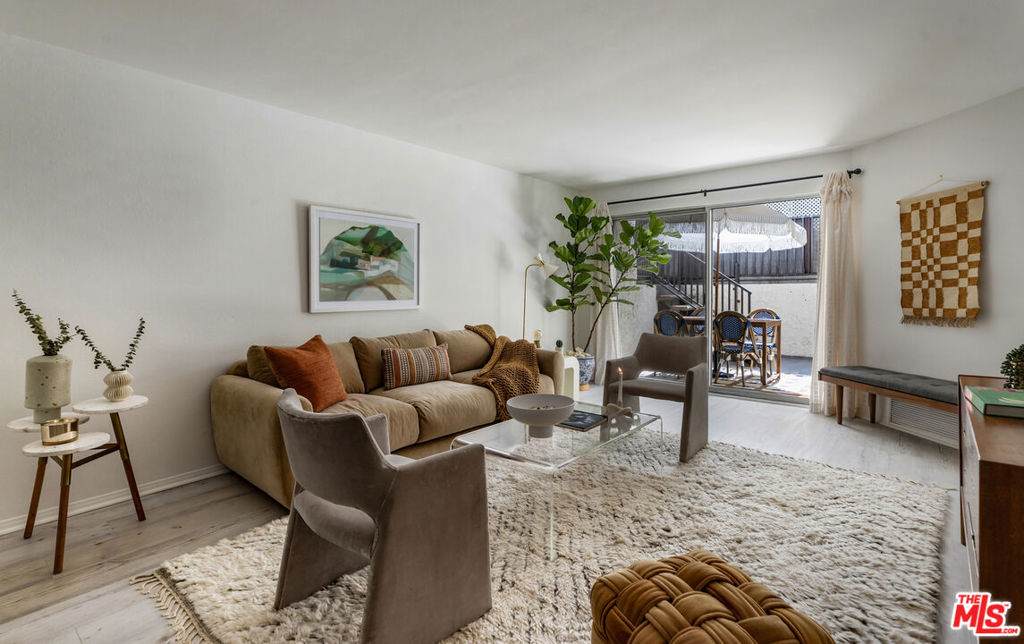 1230 Horn Avenue - Photo 1