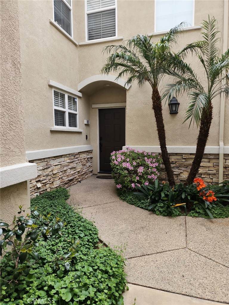 7353 Ellena - Photo 1
