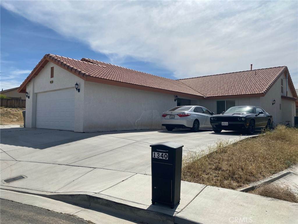 1340 Oasis Drive - Photo 1