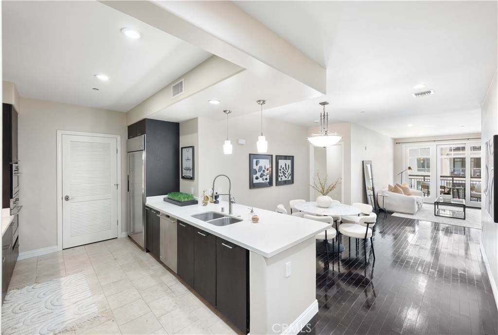 352 Caruso Avenue - Photo 1