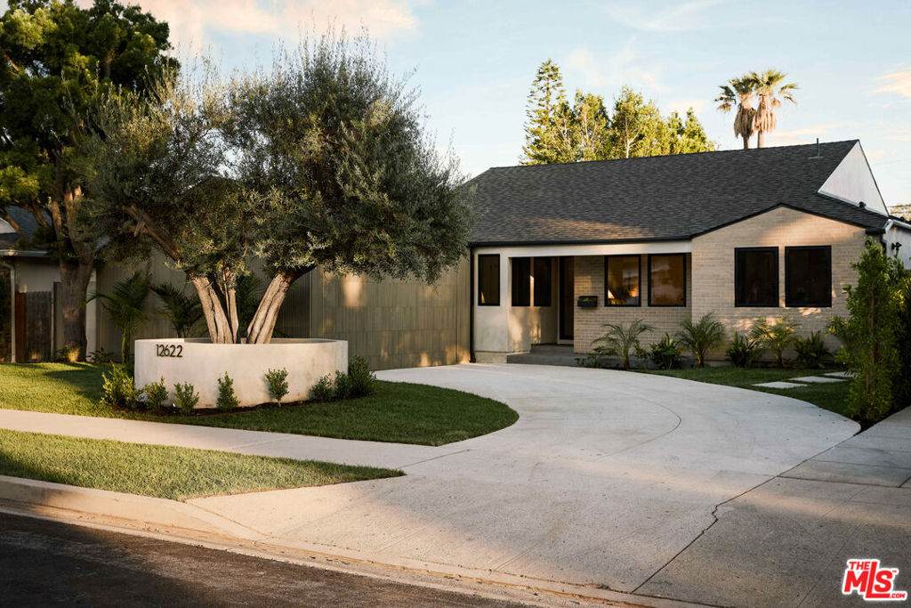 12622 Sarah Street - Photo 1