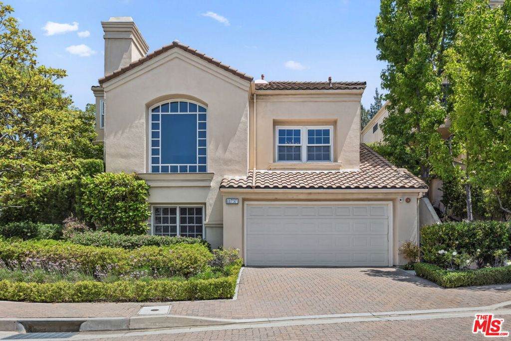11737 Gwynne Lane - Photo 1