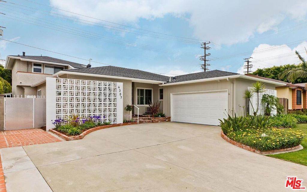 4307 Keystone Avenue - Photo 1