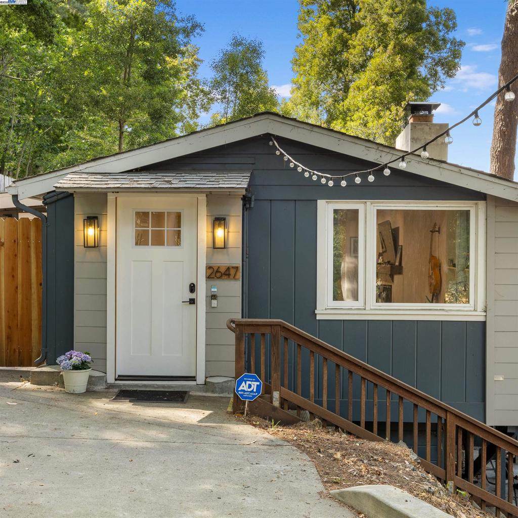 2647 Monterey Blvd - Photo 1