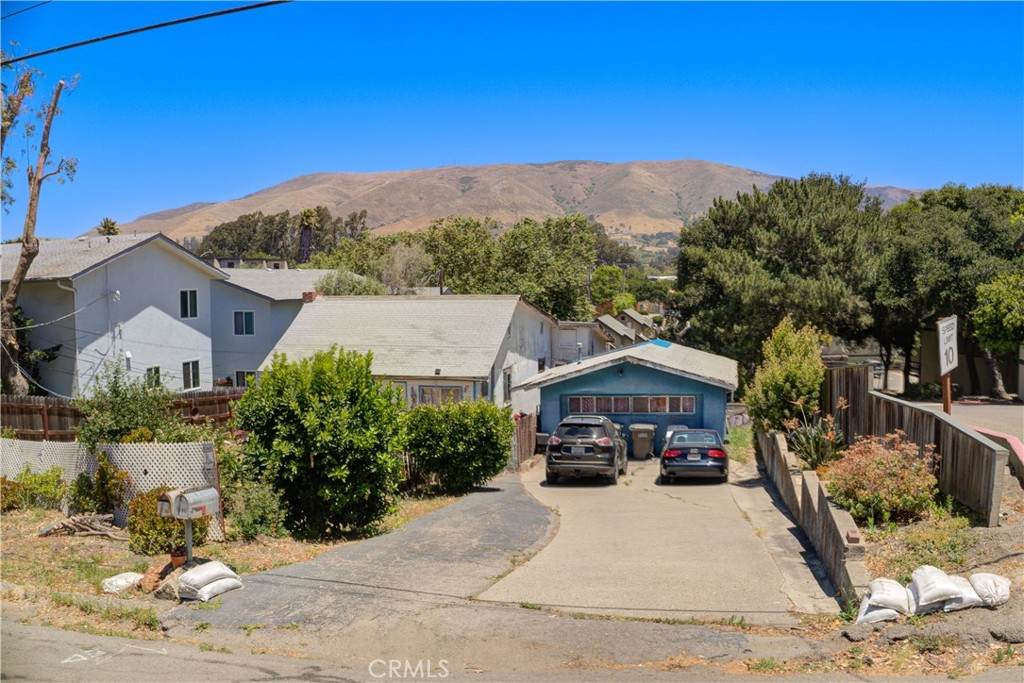 3280 Rockview Place - Photo 1