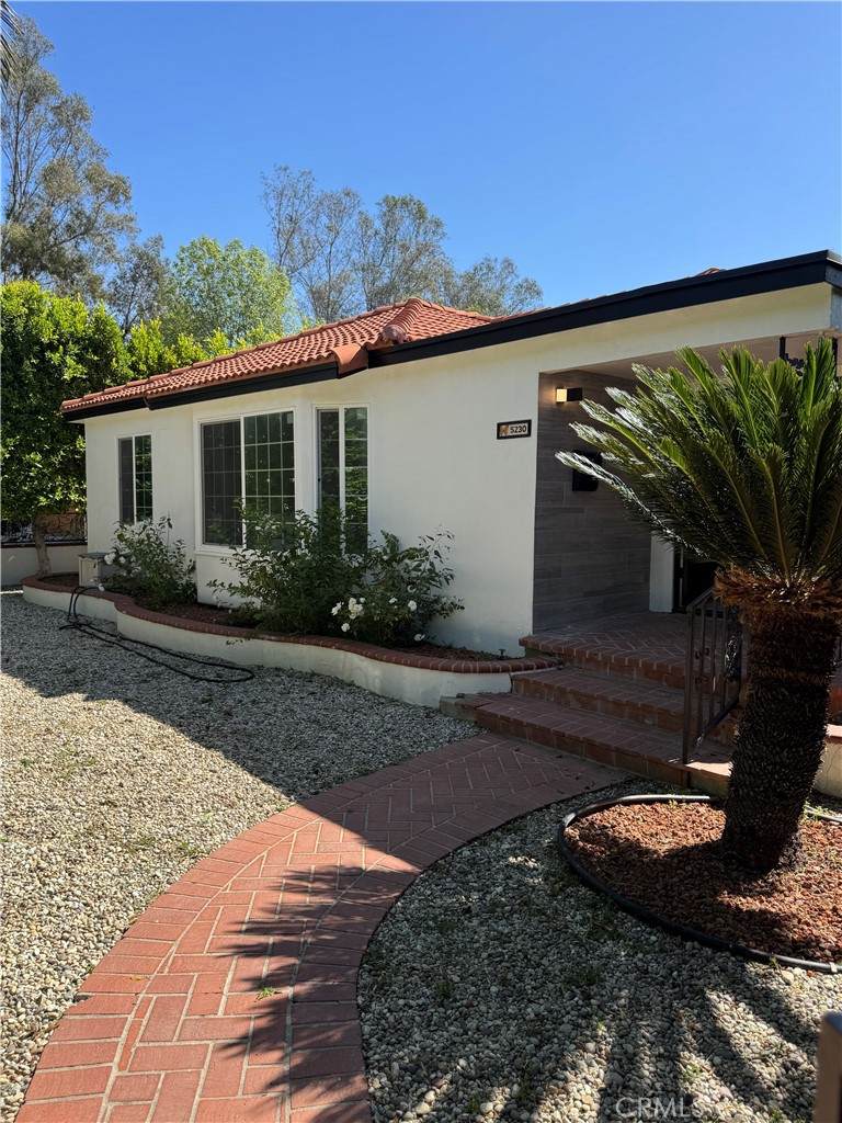 5230 Seville Avenue - Photo 1