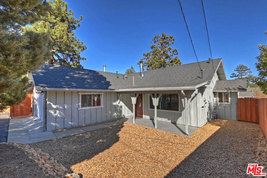 344 Montclair Drive - Photo 1