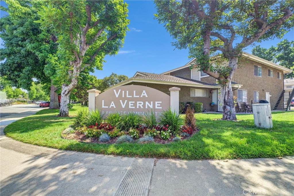 3037 Knollwood Avenue - Photo 1
