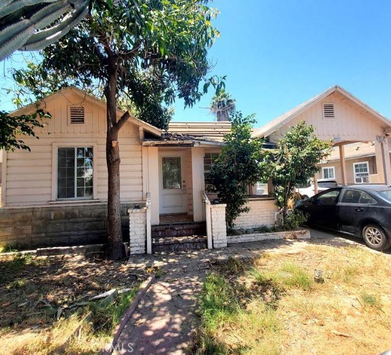 4739 Ivy Street - Photo 1
