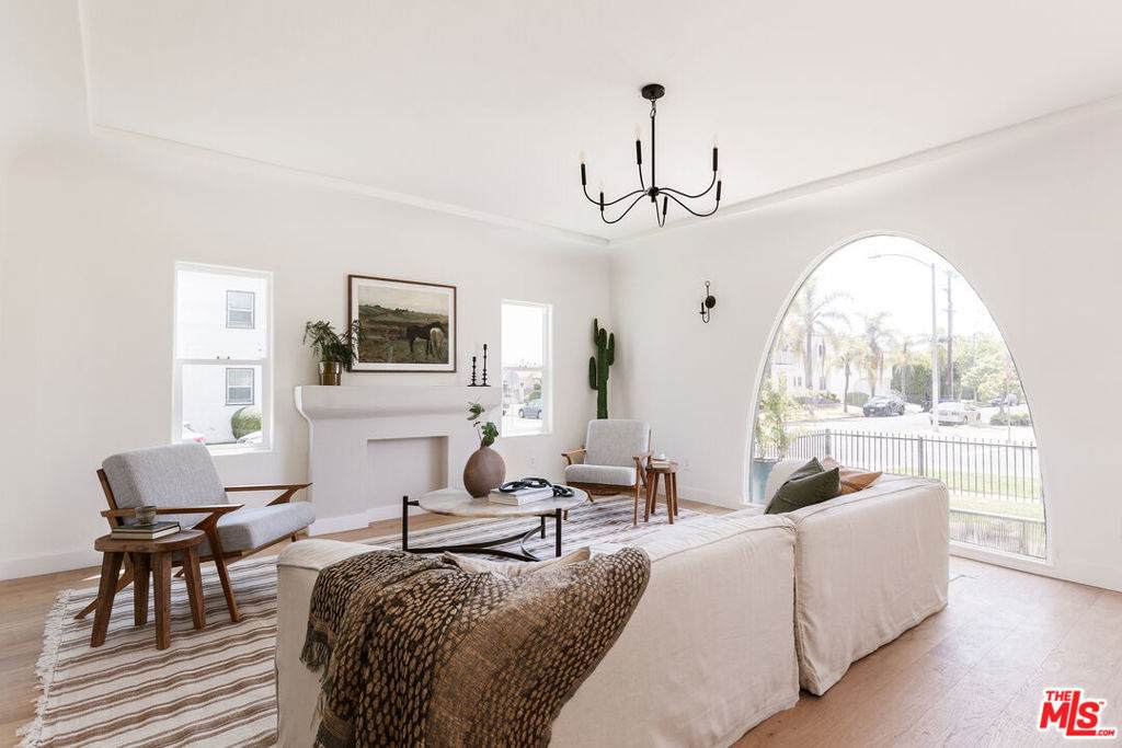 1570 Hayworth Avenue - Photo 1