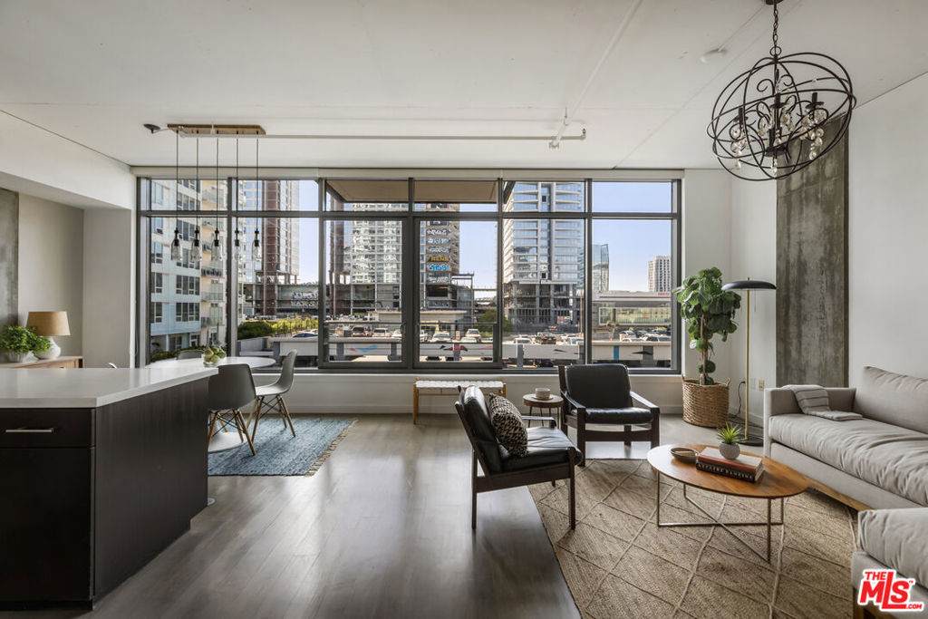 1100 Hope Street - Photo 1