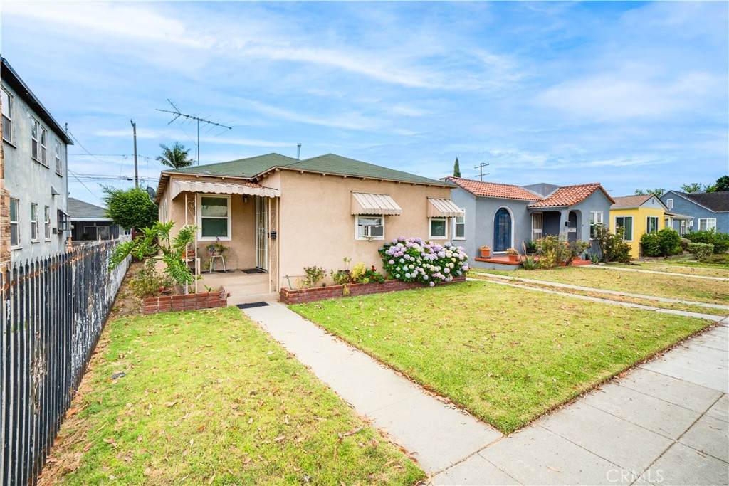 5870 Lemon Avenue - Photo 1