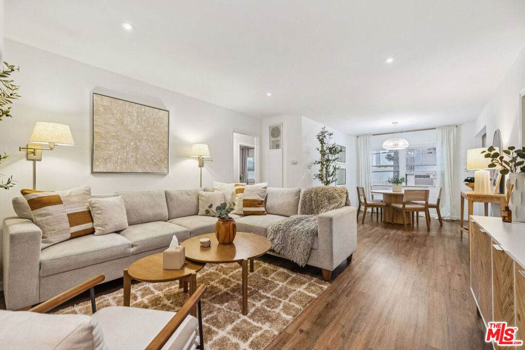 5827 Bowcroft Street - Photo 1