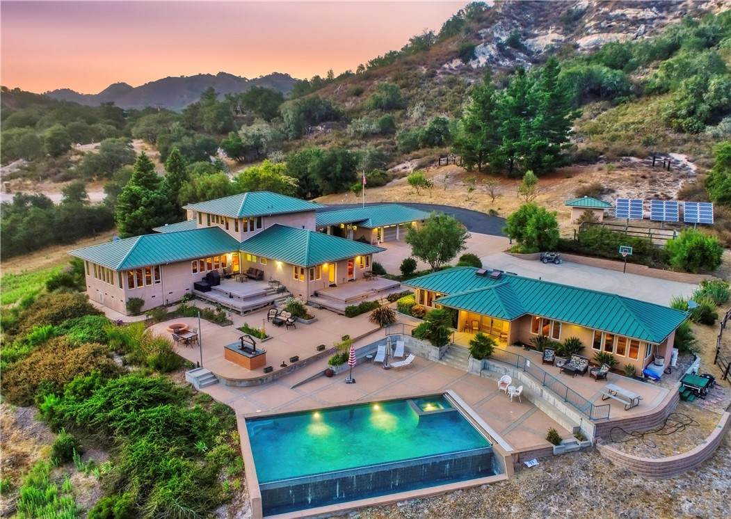 4570 Christine Loomis Drive - Photo 1