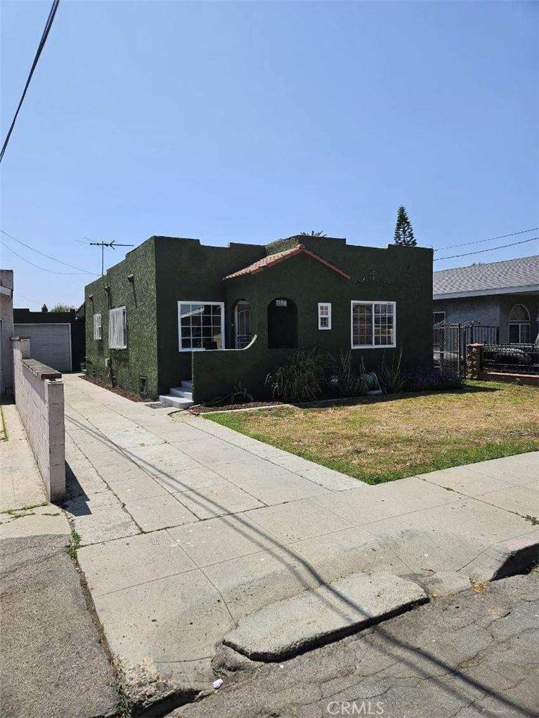 2263 Baltic Avenue - Photo 1
