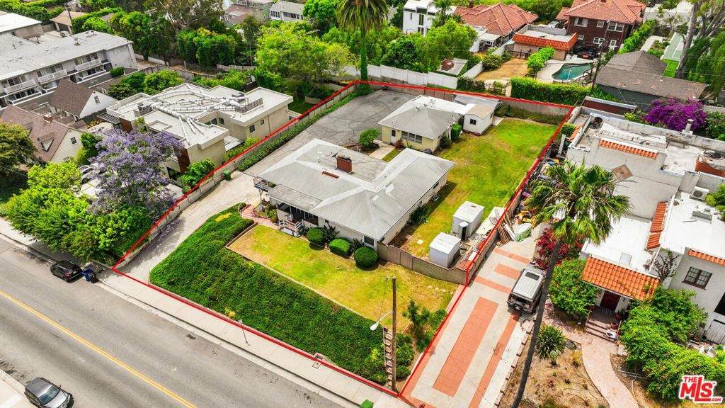 3671 Inglewood Boulevard - Photo 1