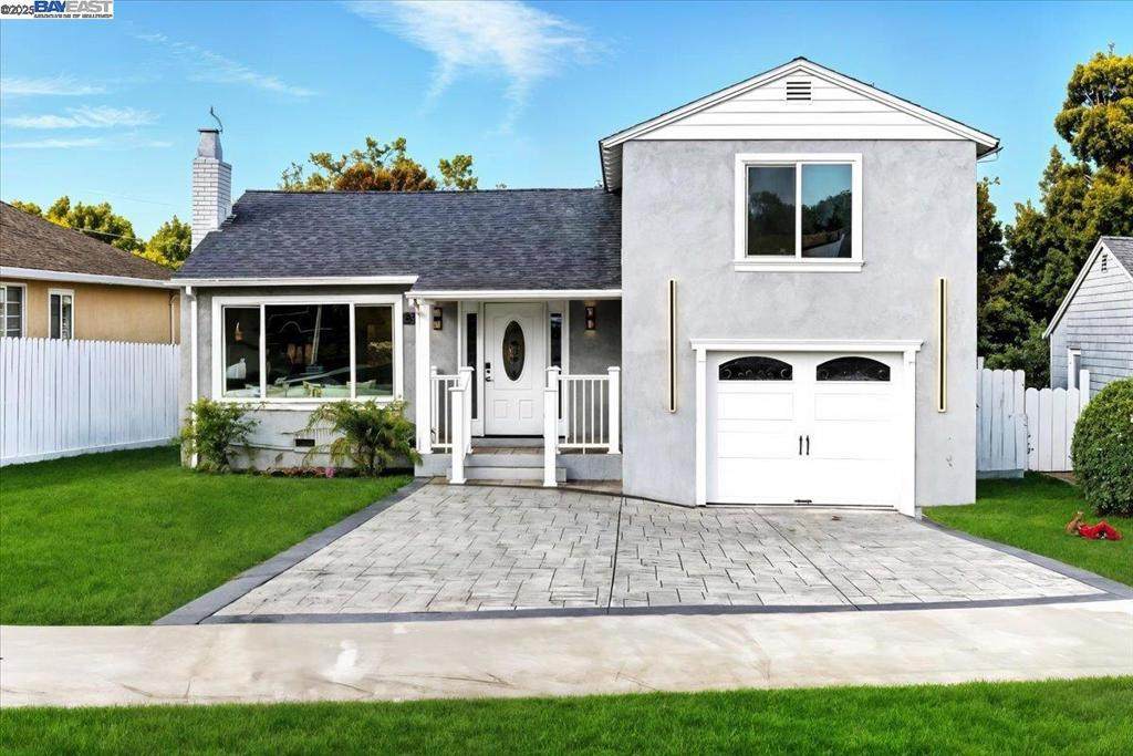 590 Cherry Ave - Photo 1