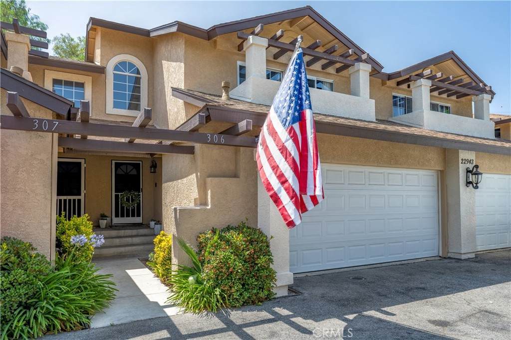 22943 Banyan Place - Photo 1
