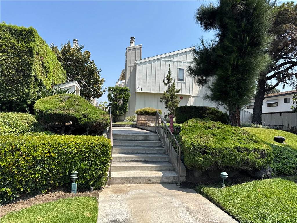 511 Live Oak Avenue - Photo 1