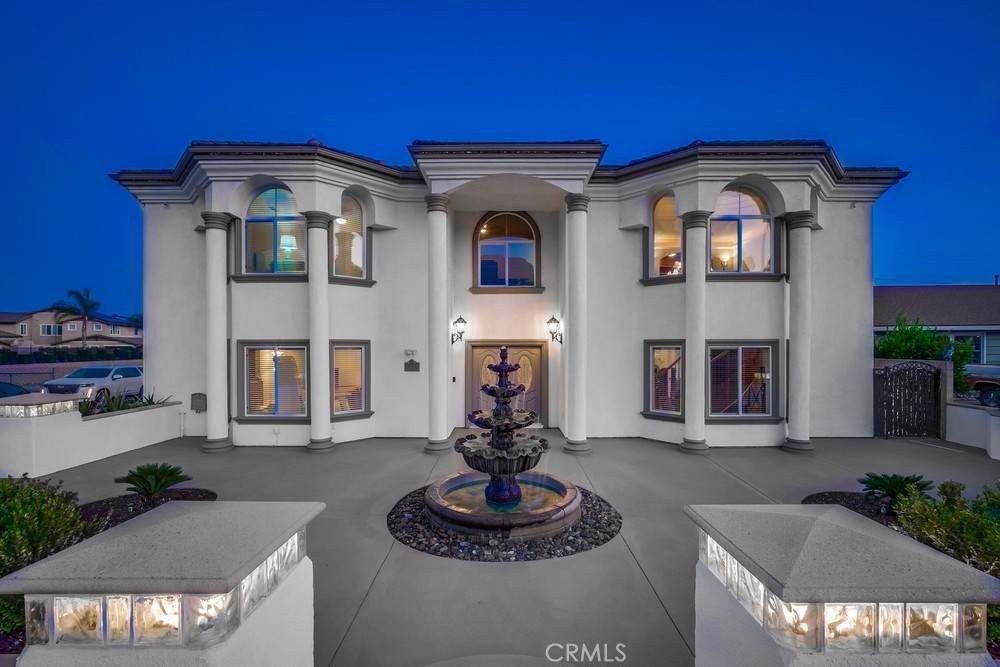 322 19th Street - Photo 1