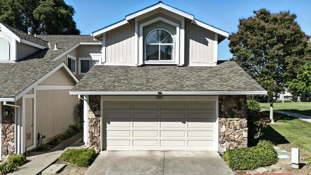 316 Wildwood - Photo 1