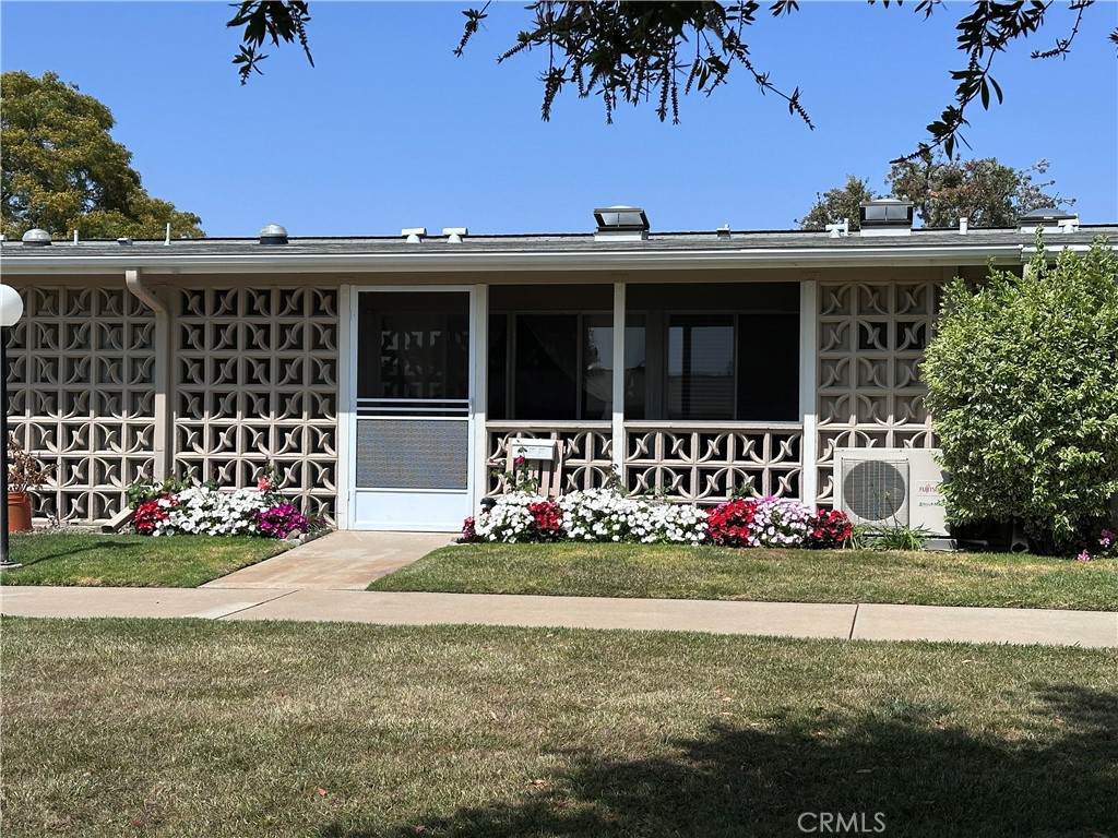 1271 Kenwood - Photo 1