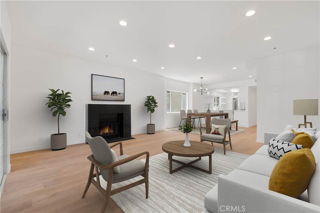 1871 Greenfield Avenue - Photo 1