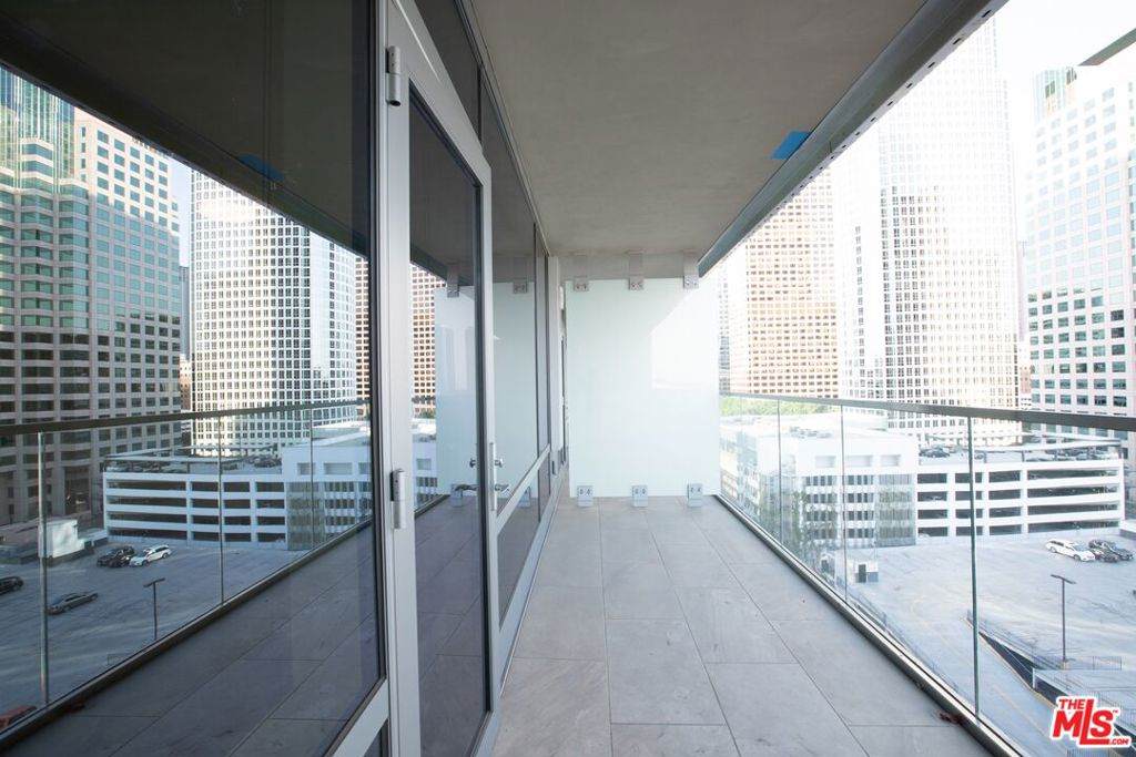 877 Francisco Street - Photo 1