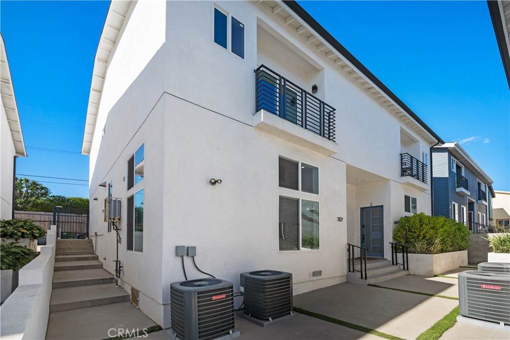 7127 1/2 La Cienega Boulevard - Photo 1