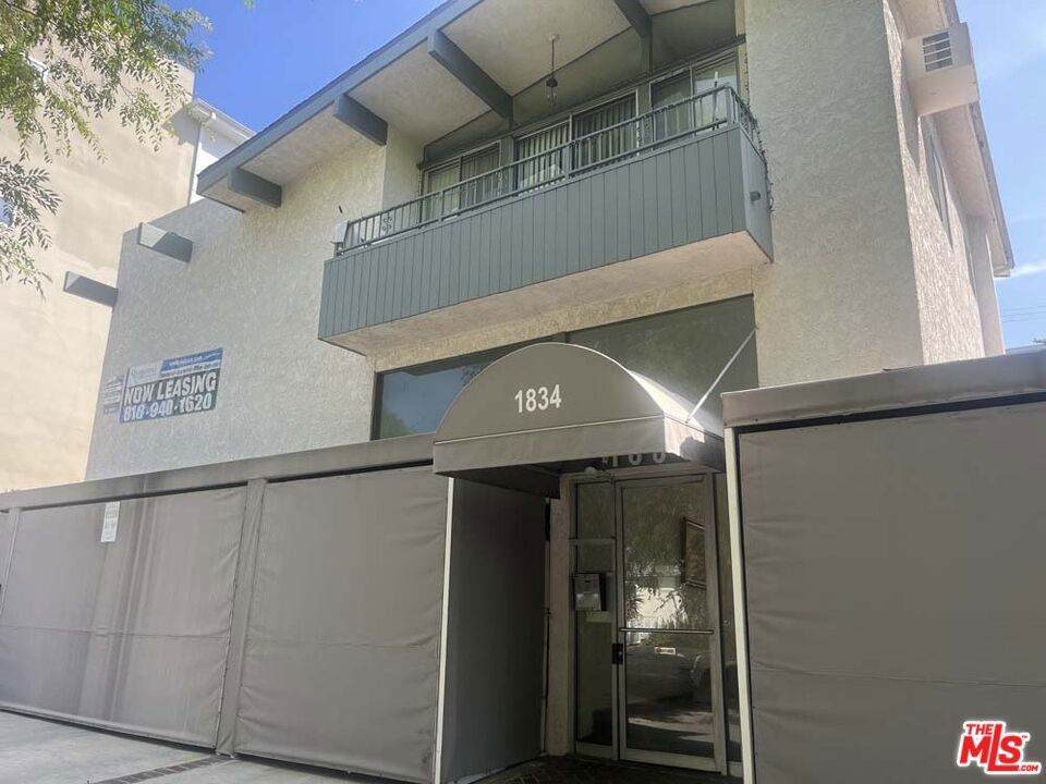 1834 Thayer Avenue - Photo 1