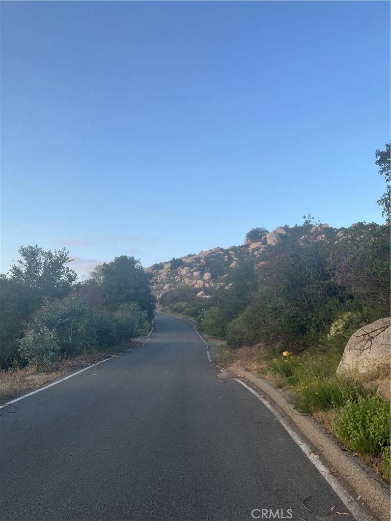 https://bt-photos.global.ssl.fastly.net/socal/orig_boomver_1_374666256-2.jpg