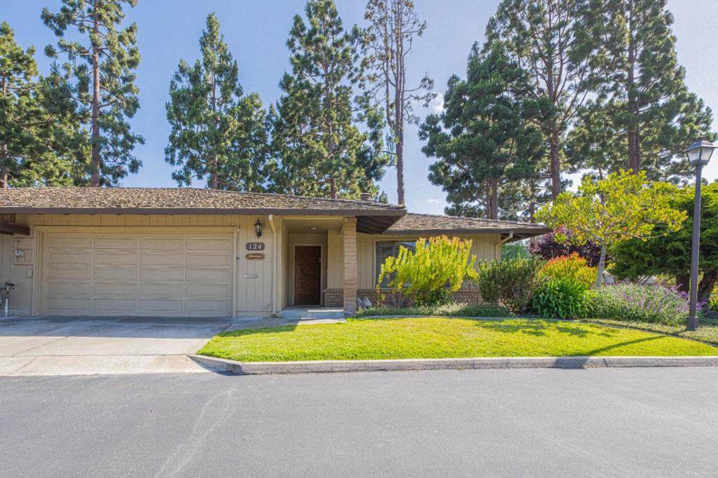 330 Woodside Drive - Photo 1