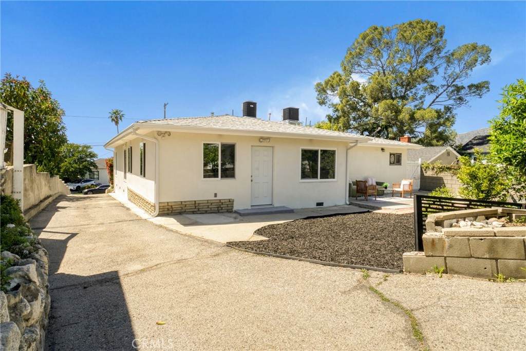 10410 Mountair Avenue - Photo 1