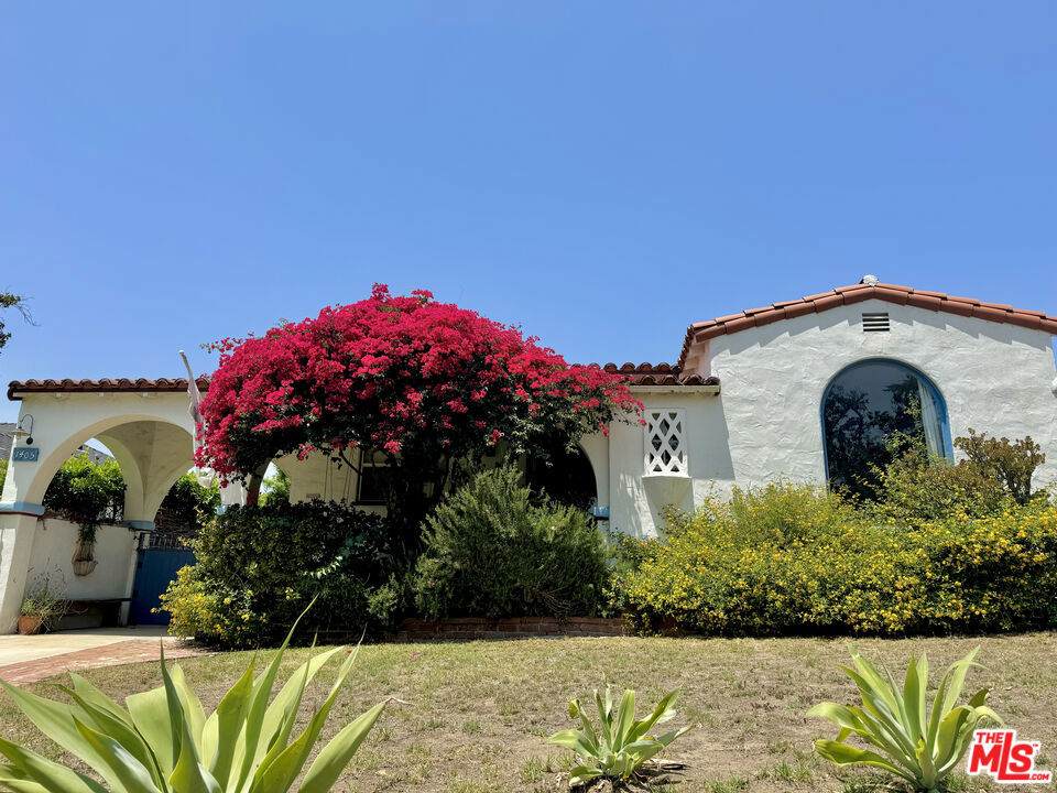 1405 Hillcrest Avenue - Photo 1