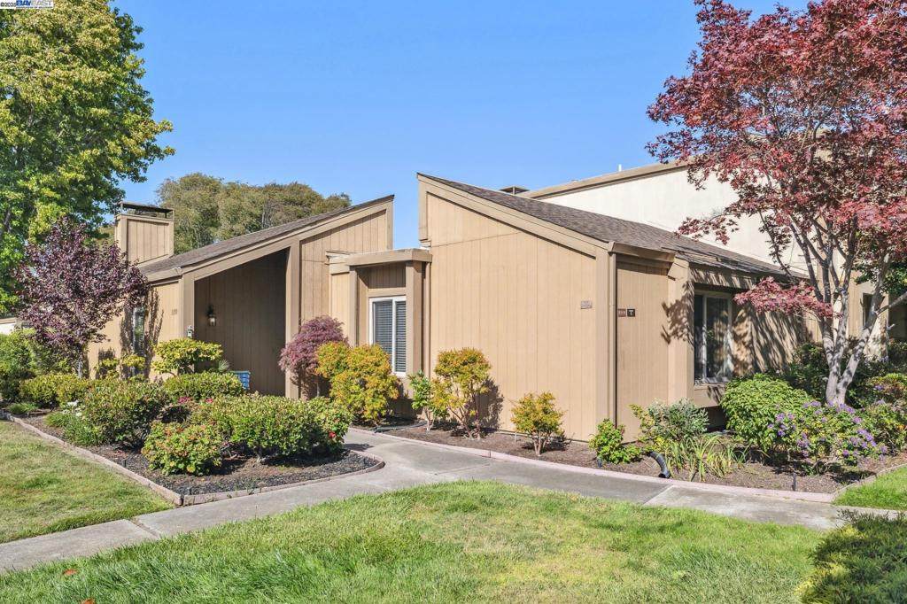 3150 Phoenix Ln - Photo 1